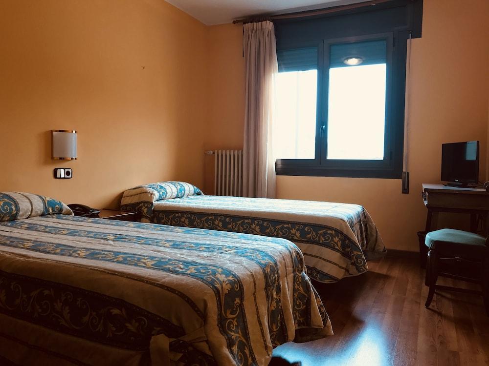 Hotel Refugi Dels Isards Pas De La Casa Luaran gambar